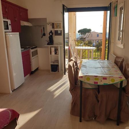 T2 Vue Mer Avec Parking Prive Saint-Pierre-la-Mer  Екстер'єр фото