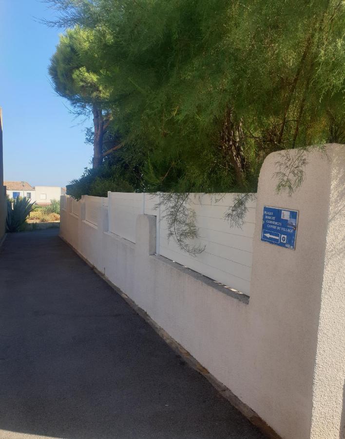 T2 Vue Mer Avec Parking Prive Saint-Pierre-la-Mer  Екстер'єр фото